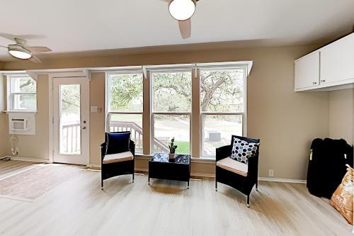 Pointe Venture