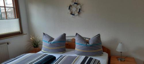 Apartamento Ferienwohnung Waldfrieden