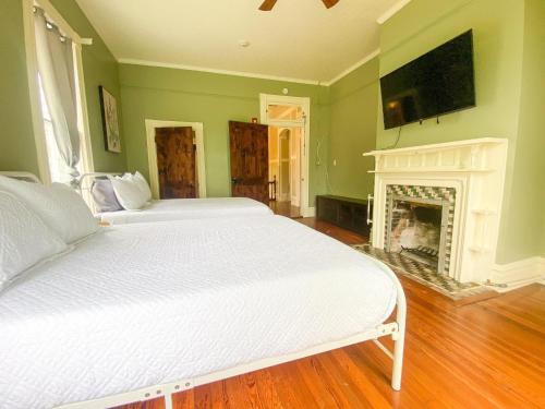 Weinert House