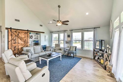 Surfside Beach Home With Views, Steps To Shore!