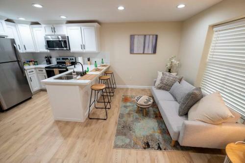 Apartamento Comfortable Condo With Fast Wifi & Free Parking