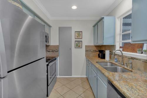 Northside Hideaway- Mins To Ut Hospital