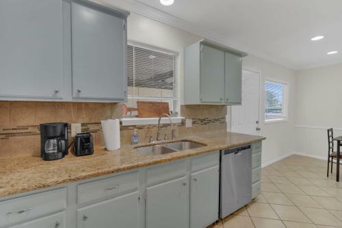 Northside Hideaway- Mins To Ut Hospital