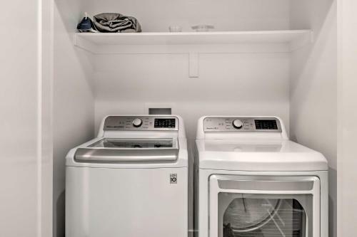 Modern-chic Provo Townhome 1 Mi To Byu Campus
