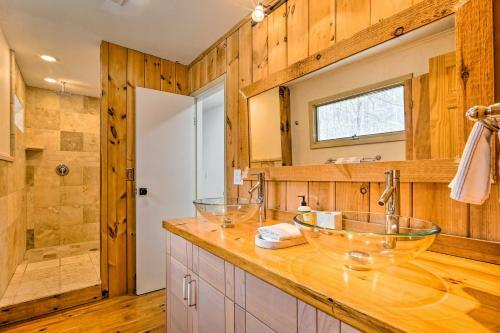 Castleton Cabin With Fire Pit And Water Access!