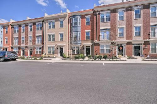 Comfortable Fairfax Home With Walkable Location