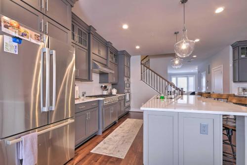 Comfortable Fairfax Home With Walkable Location