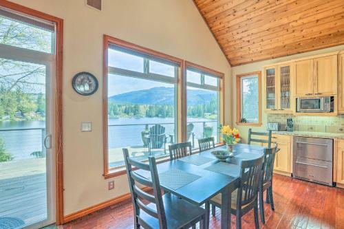 Bellingham Area Getaway On Lake With Boat Dock!