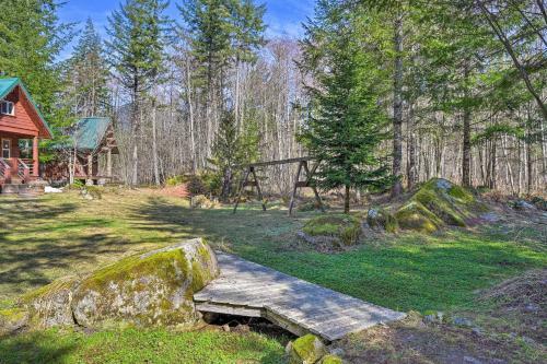 Wooded Gem - Walk To River Hike, Fish And Raft