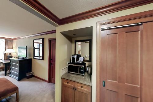Resort At Squaw Creek's 311