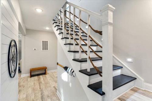 Harbor Pointe: Family Home Near Beach, Sleeps 14