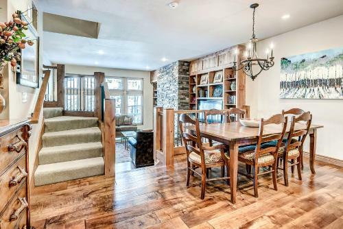 Villa 22 Highlands Townhomes