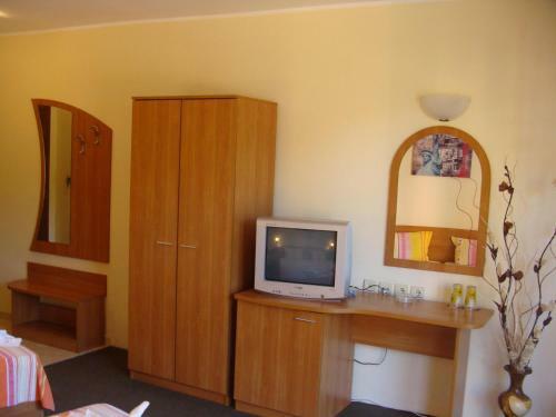 Sunny Paradise Hotel