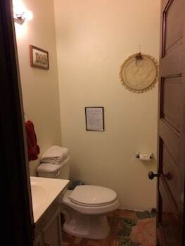 Bed & Breakfast Spurs N Lace Inn