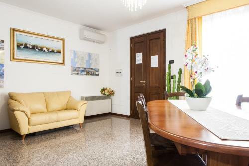 Hostal Affittacamere Acquamarina