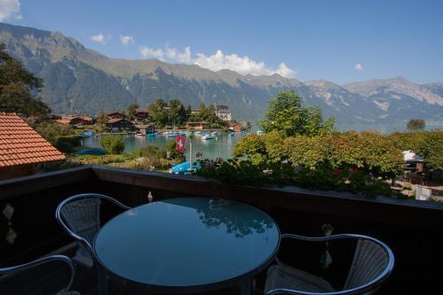 Lake Lodge Hostel