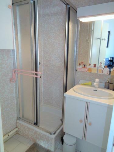 Apartamento Dernier Etage 1 Chambre Parking Quartier Plage Corniche