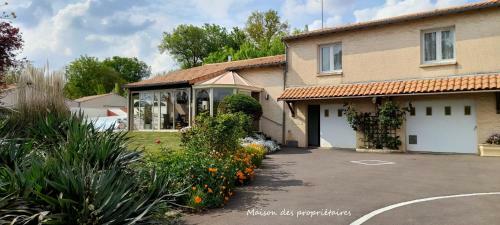 Hostal Le Patsa De Vouill�