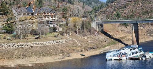 Garabit Hotel