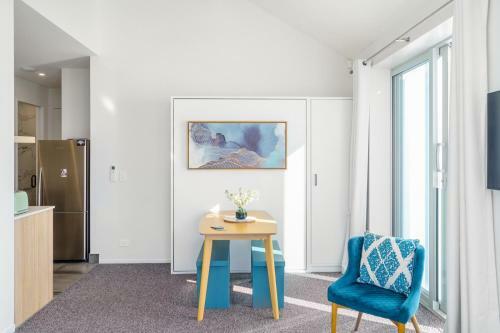 Harbour View - Westmere Holiday Apartment