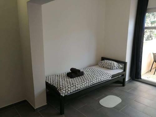Apartmani Biba, Vir