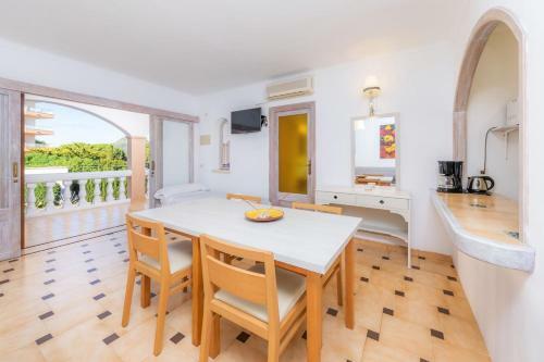 Rosamar Holidays Apartments