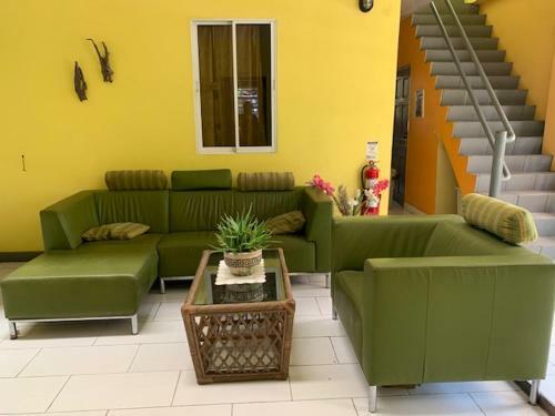 Felisa Apartments