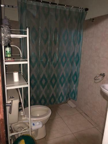 Agradable Casa Con Areas Verdes Y Piscinas