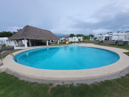 Villa Adventure House