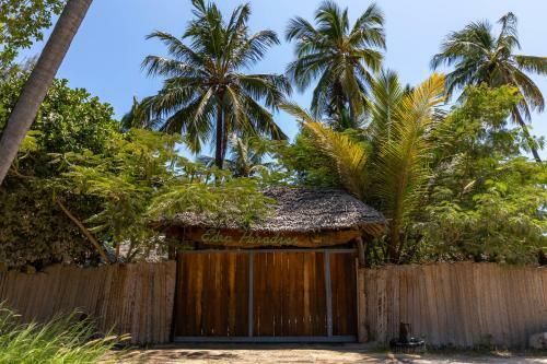 Hotel Eden Paradise