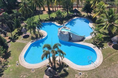 Apartamento Anj Bay Villa. Condo Villa. Bay View! Balcony, Pool Access.