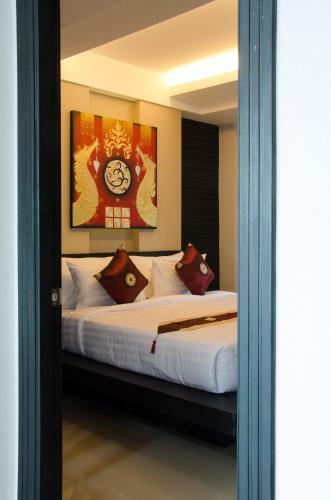 Lulu Hotel