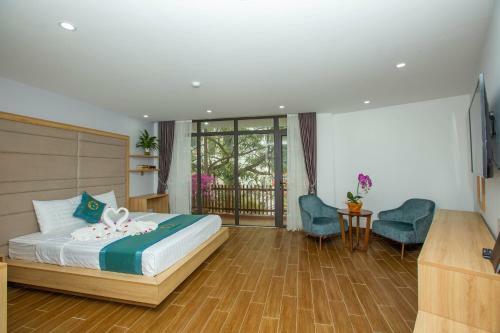 Hotel Kh�ch S?n Thanh S?n C�t B�