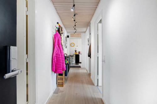 Fredelig Overnatning Ved Sundet Og N�rrestrand S�