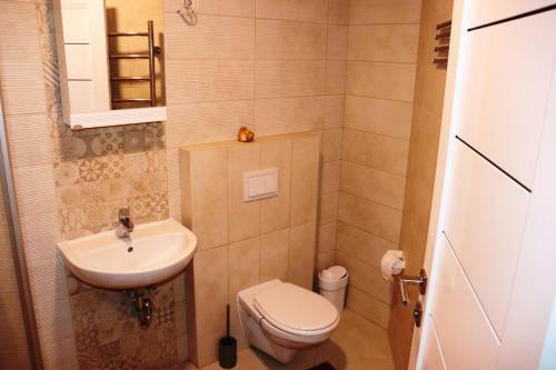 Kauko Apartamentai, Elija