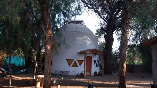 Hermoso Domo Ecoconstruido