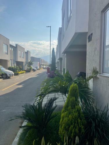 Hermosa Casa En Ciudad Country