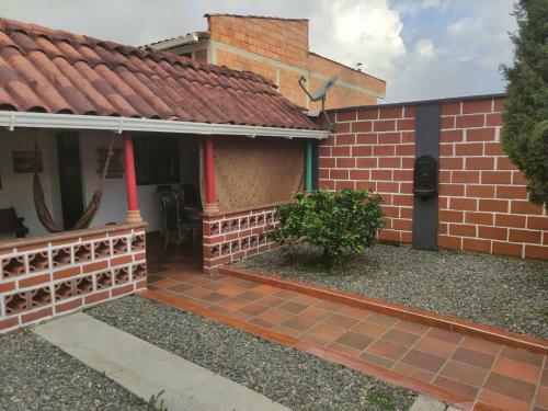 Casa- Caba�a El Roble Guatape