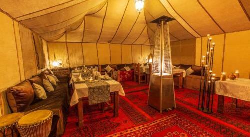 Shooting Stars Luxury Desert Camp