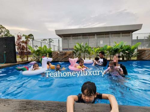 Villa Tea Honey Luxury
