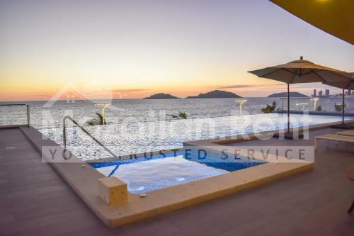Sunset View Frente Al Mar!!