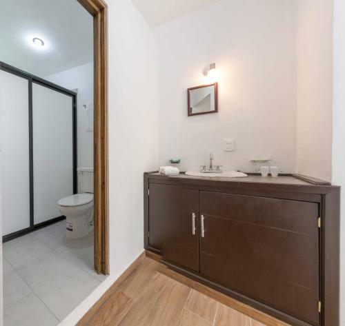 Casa Privada A 8 Min Del Centro + Jardin Y Asador