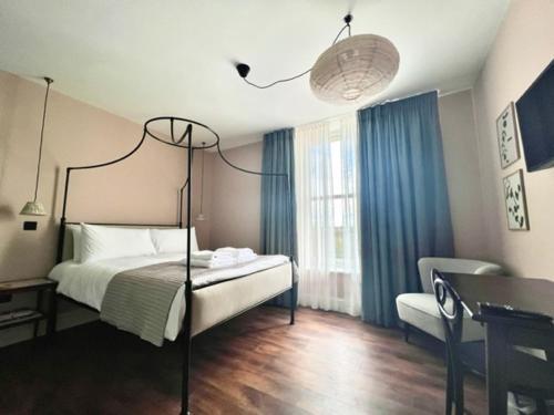Redland Suites - Apartment 5