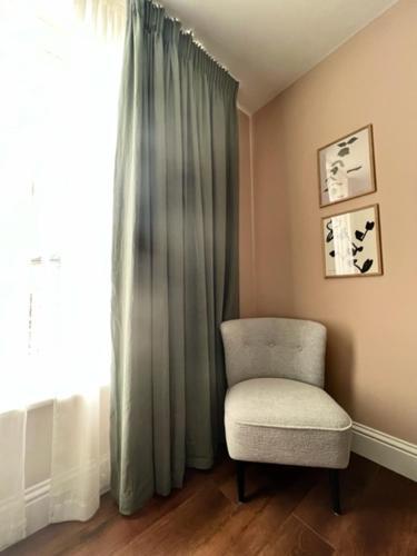 Redland Suites - Apartment 5