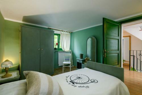 Rural Home Oriana