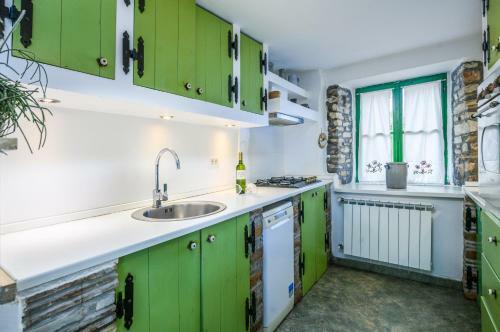 Rural Home Oriana
