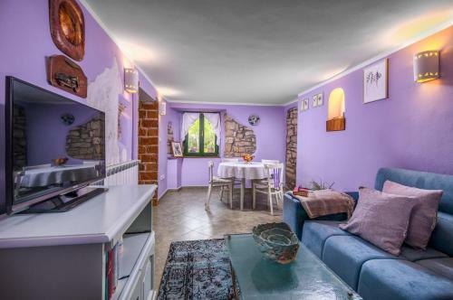 Rural Home Oriana
