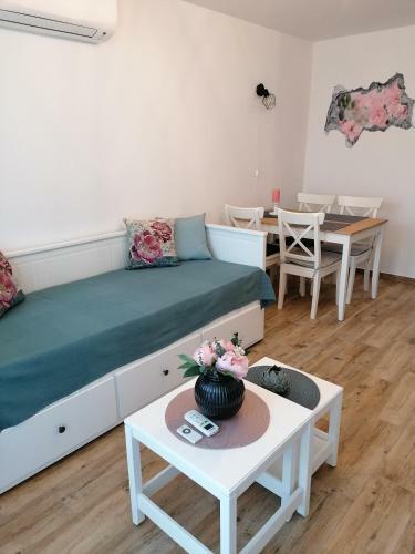 Rose Apartman