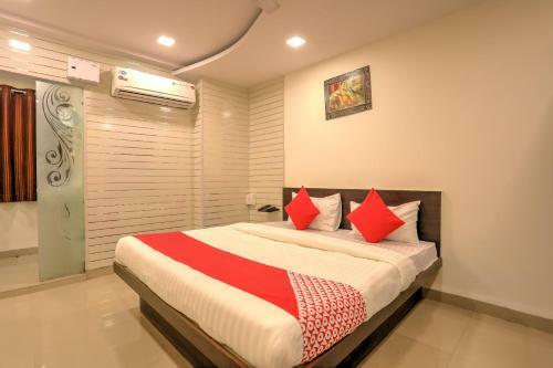 Hotel Oyo Flagship 48574 Jaysingh Palace Ambikapuri