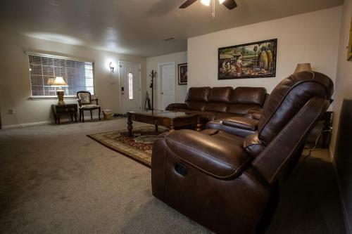 Spectacular 4br Home On 2 Acre Estate